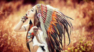 Woman feather headdress bracelet neck - beautiful free wallpaper for desktop