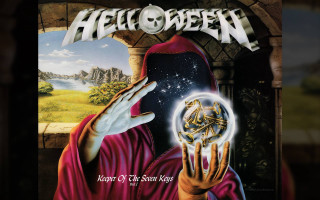 Person crystalball castle helloween skull - a crystal ball free wallpaper