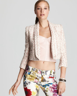 Woman floral pants crop top - floral free wallpaper