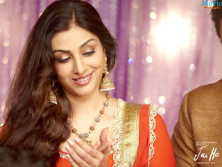 Woman red dress gold jewelry - another man free wallpaper