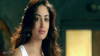 Woman long hair white top 7 - a white top free wallpaper