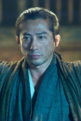 Man scarf serious look camera 2 - his face and shoulders free wallpaper