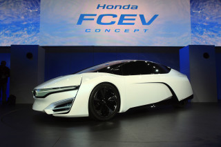 Futuristic car honda fcev concept - a futuristic car free wallpaper