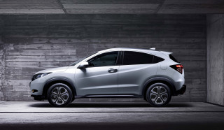 Silver honda suv garage brick - a garage free wallpaper