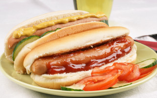 Hot dogs drink napkin table - hot free wallpaper