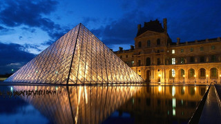 Large glass pyramid night building - paris school free wallpaper