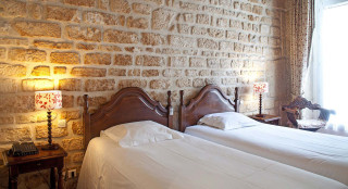 Two beds brick wall lamp - barbizon school free wallpaper