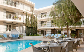 Hotel pool patio chairs tables - elbridge ayer burbank free wallpaper