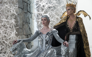 Couple dragon statue man costume - movie still free wallpaper