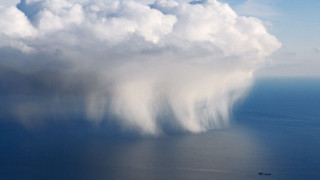 Cloud ocean boat sky water - a large cloud free wallpaper