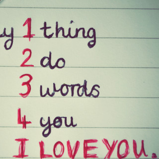 Note with writing on it - free love wallpaper