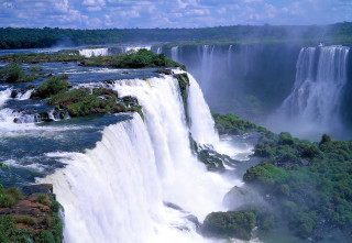 Large waterfall lush green forest - christo free wallpaper