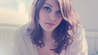 Woman blueeyes white shirt plant - a plant in the background free wallpaper