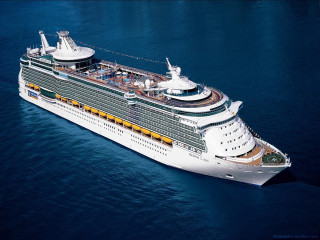 Cruise ship ocean people deck 2 - art green free wallpaper