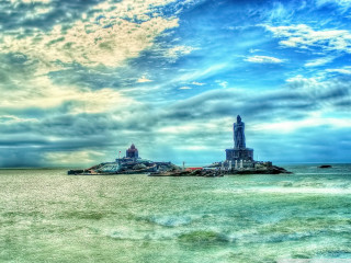 City cloudy day blue sky - a picture of a city free wallpaper