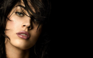Woman long hair serious expression - realistic shaded perfect face free wallpaper