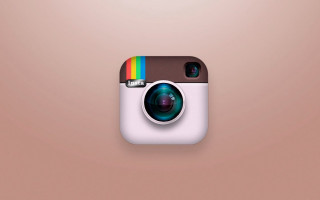 Camera rainbow lens pink background - vector curve free wallpaper