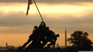 Soldiers raising flag monument washington - the flag free wallpaper