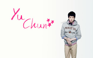 Man standing white wall pink - a white wall free wallpaper