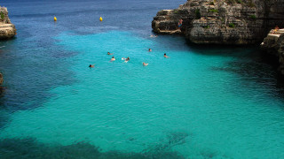Swimming group people water cliff - aquirax uno free wallpaper for desktop