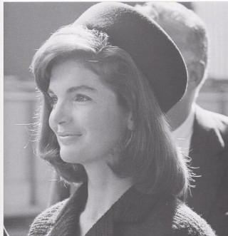 Woman hat coat smiling man - free vintage wallpaper
