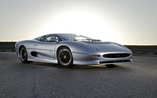 Silver sports car sun background 2 - a silver sports car free wallpaper for desktop