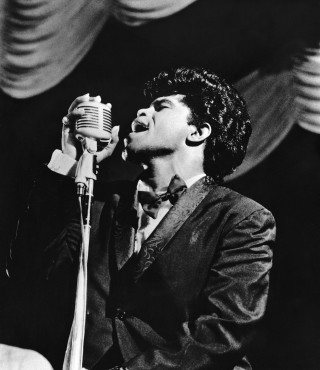 Man suit singing microphone hand - billie waters free wallpaper
