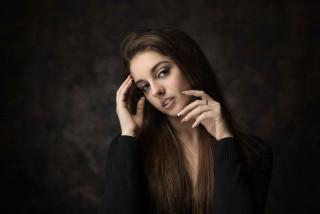 Woman long hair surprised look 2 - look free wallpaper for desktop