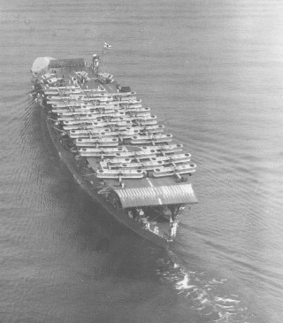 Large ship chairs water smaller - the water free wallpaper
