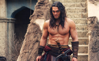 Man longhair sword staircase matte - weta digital free wallpaper