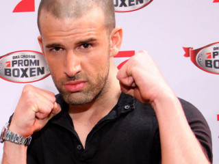 Bald man black shirt fists - his fist free wallpaper
