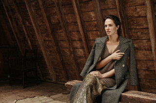 Woman sitting bench room wooden - pants free wallpaper