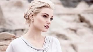 Woman white shirt necklace rock - a white shirt and a necklace free wallpaper