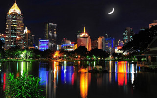 City skyline moon lake reflection - andrew law free wallpaper