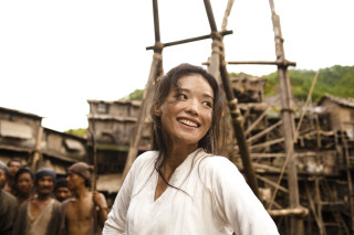 Woman village wooden structure daualset - fang congyi free wallpaper