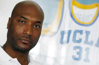 Man white shirt basketball jersey - a necklace free wallpaper