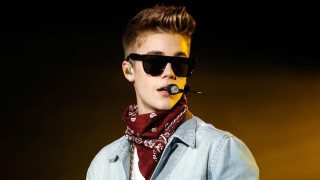 Man cigarette sunglasses scarf denim - his mouth free wallpaper