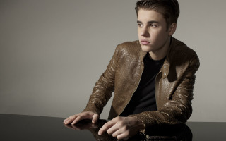 Man sitting table brown jacket 2 - derf free wallpaper