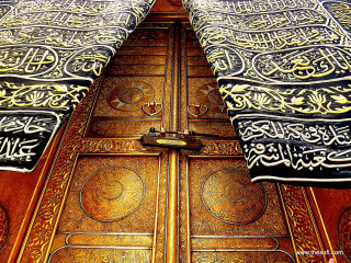 Metal door pattern cross closeup - the top free wallpaper
