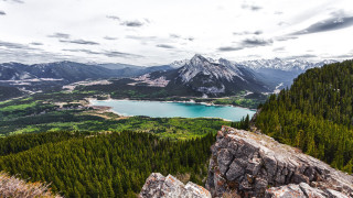 Mountain lake forest city sky - a high point of view free wallpaper