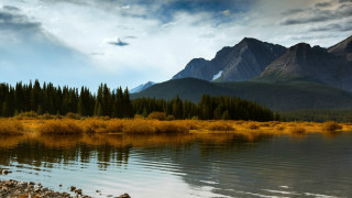 Lake mountains trees cloudy sky 38 - a cloudy sky above free wallpaper