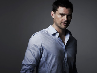 Man blue shirt posing hands 3 - his shirt free wallpaper