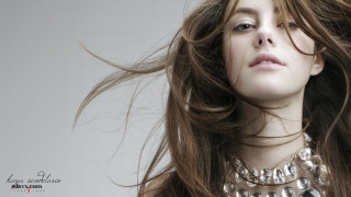 Woman longhair necklace lookingup wind - long hair and a necklace free wallpaper