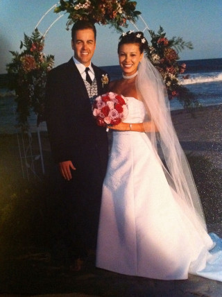 Beach wedding arch blue sky - a man and woman free wallpaper