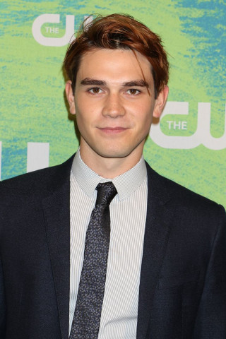 Man suit tie press conference 2 - private press free wallpaper