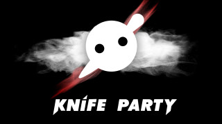 White ghost face red line - a red line free wallpaper