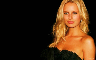 Blonde woman black dress posing 4 - facial free wallpaper