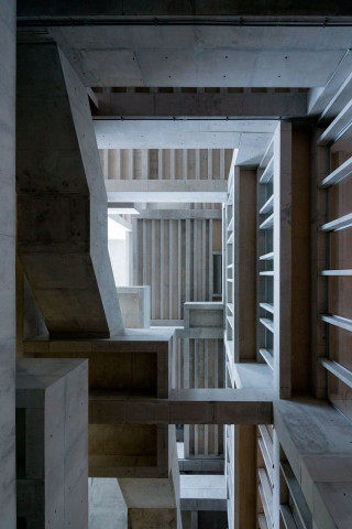 Shelves staircase center room view - david chipperfield free wallpaper