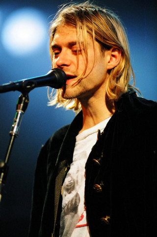 Man long hair microphone stage - private press free wallpaper