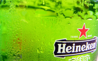 Heineken bottle water droplets red - water droplet free wallpaper